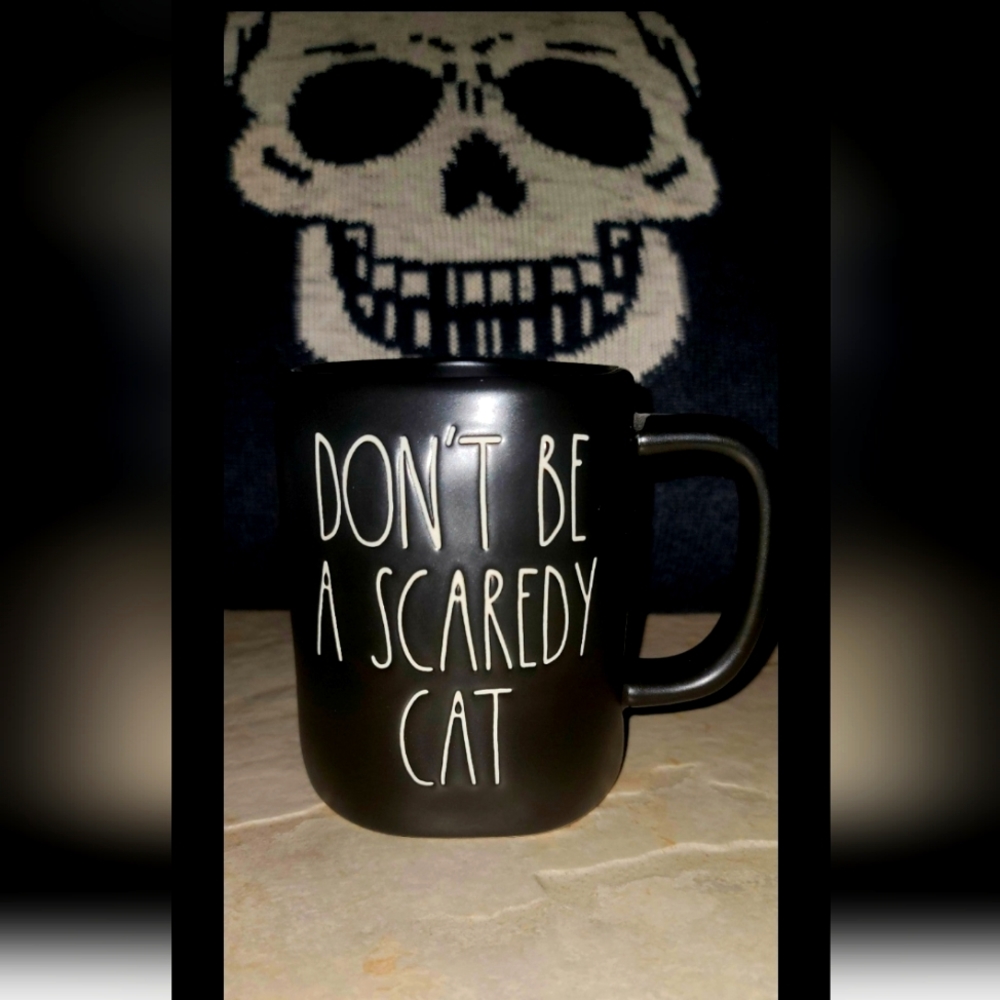 Rae Dunn " SCAREDY CAT " mug